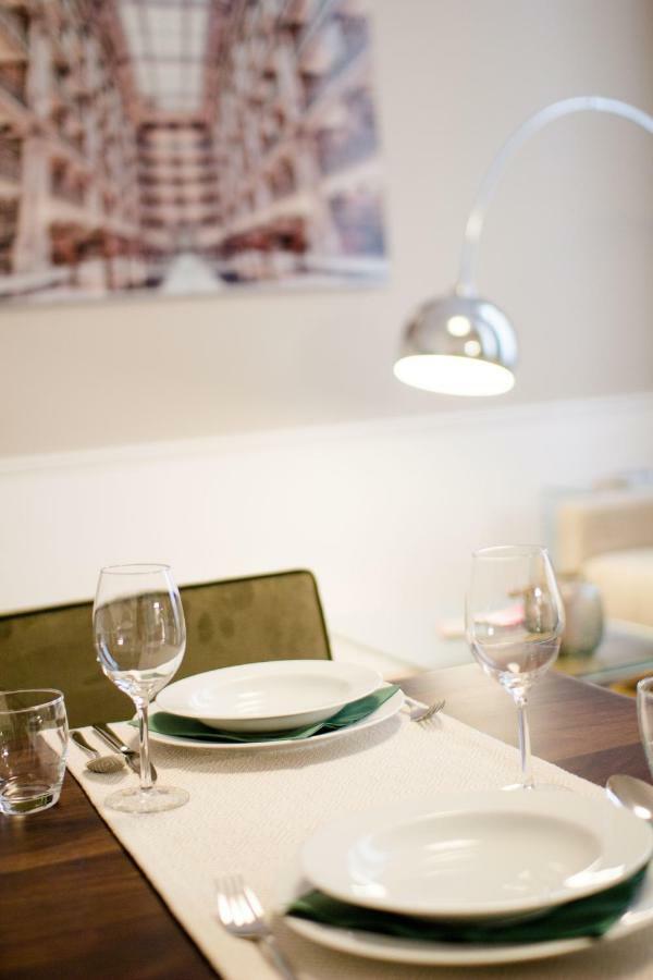 Studio Apartments Urania - Mai'S Apartments Bécs Kültér fotó