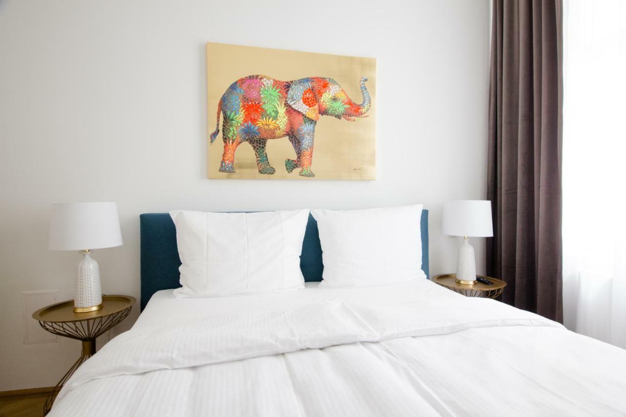 Studio Apartments Urania - Mai'S Apartments Bécs Kültér fotó